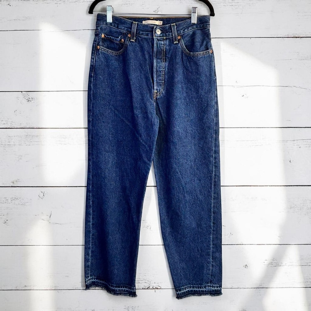Levi's ribcage Straight Leg Jeans in Dark Blue Denim